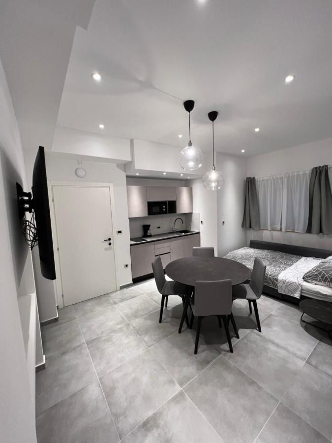 Apartment Igor 5 **** Medulin Bagian luar foto